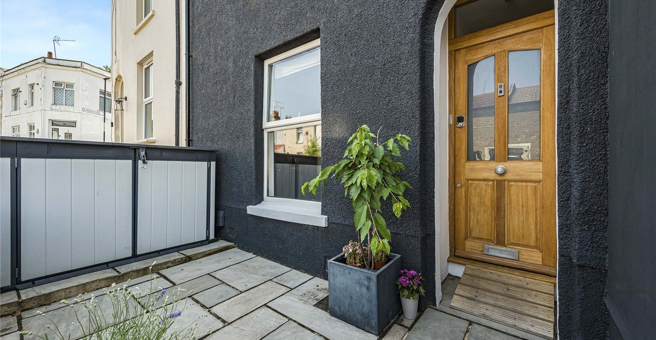 3 bedroom house for sale in Plumstead | Robinson Jackson