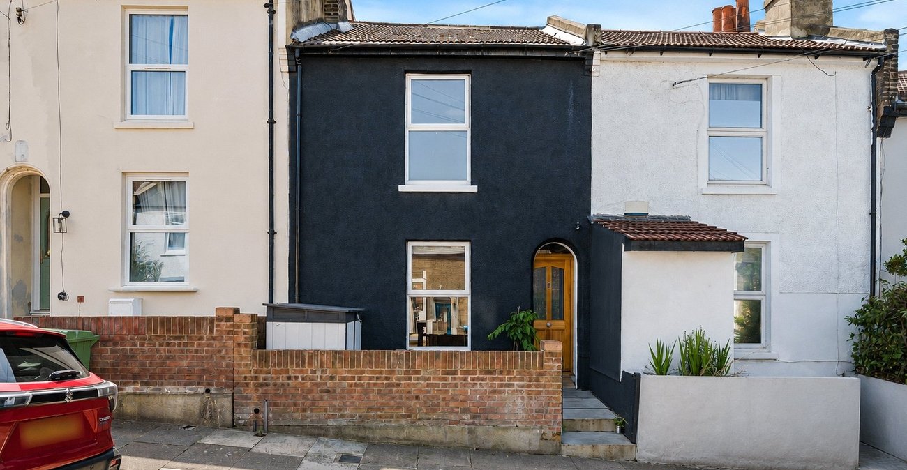 3 bedroom house for sale in Plumstead | Robinson Jackson