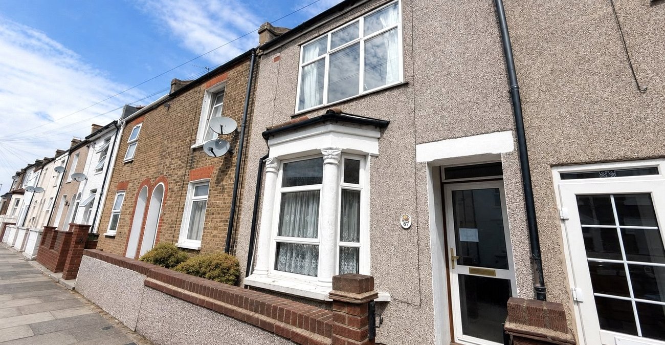 2 bedroom house for sale in Plumstead | Robinson Jackson
