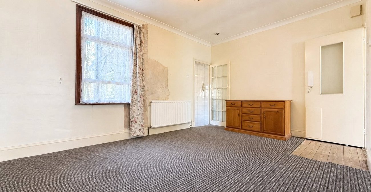 2 bedroom house for sale in Plumstead | Robinson Jackson