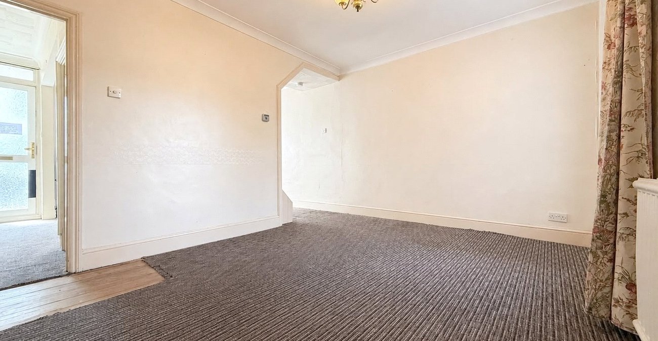 2 bedroom house for sale in Plumstead | Robinson Jackson