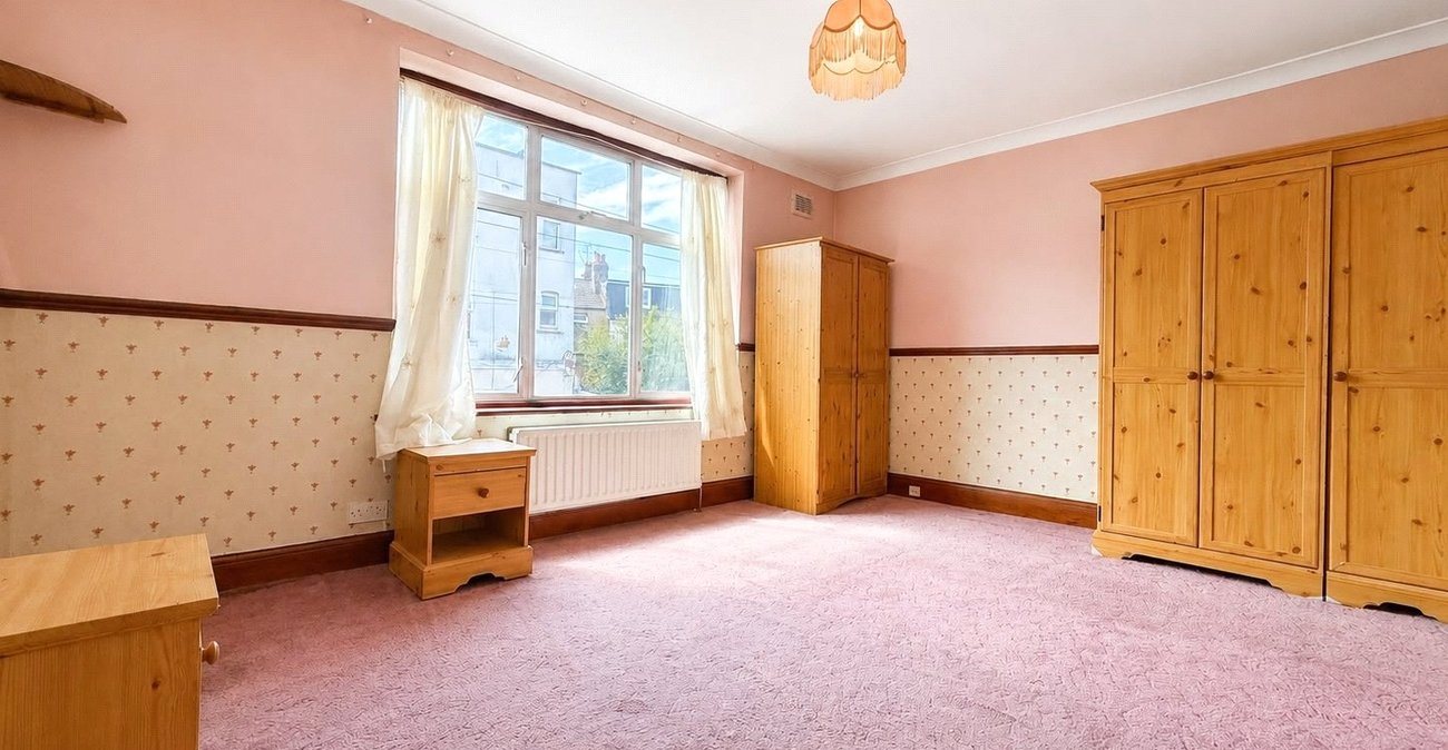 2 bedroom house for sale in Plumstead | Robinson Jackson