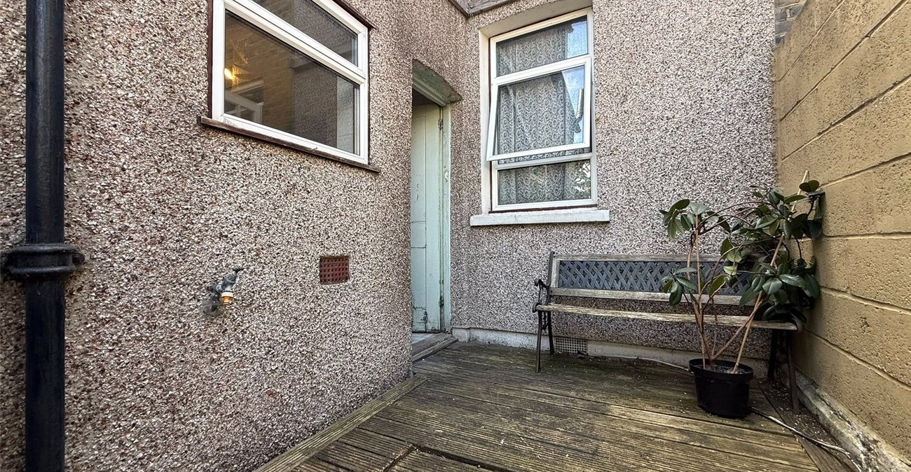 2 bedroom house for sale in Plumstead | Robinson Jackson