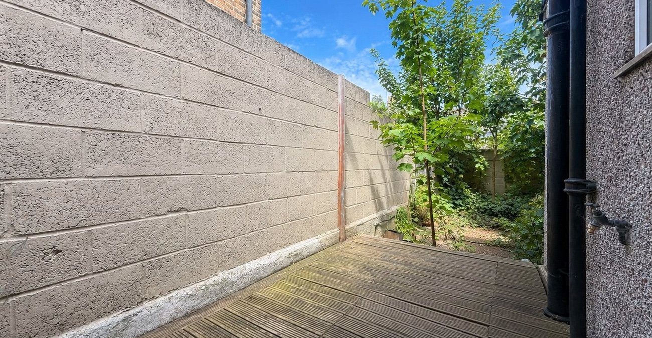 2 bedroom house for sale in Plumstead | Robinson Jackson