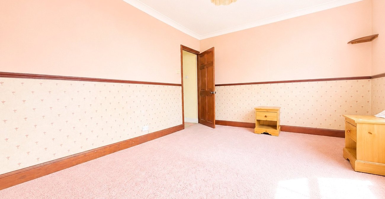 2 bedroom house for sale in Plumstead | Robinson Jackson