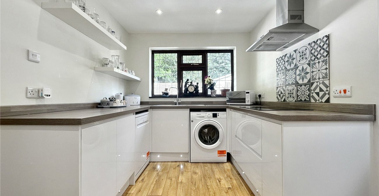 3 bedroom property for sale in Gillingham | Robinson Michael & Jackson
