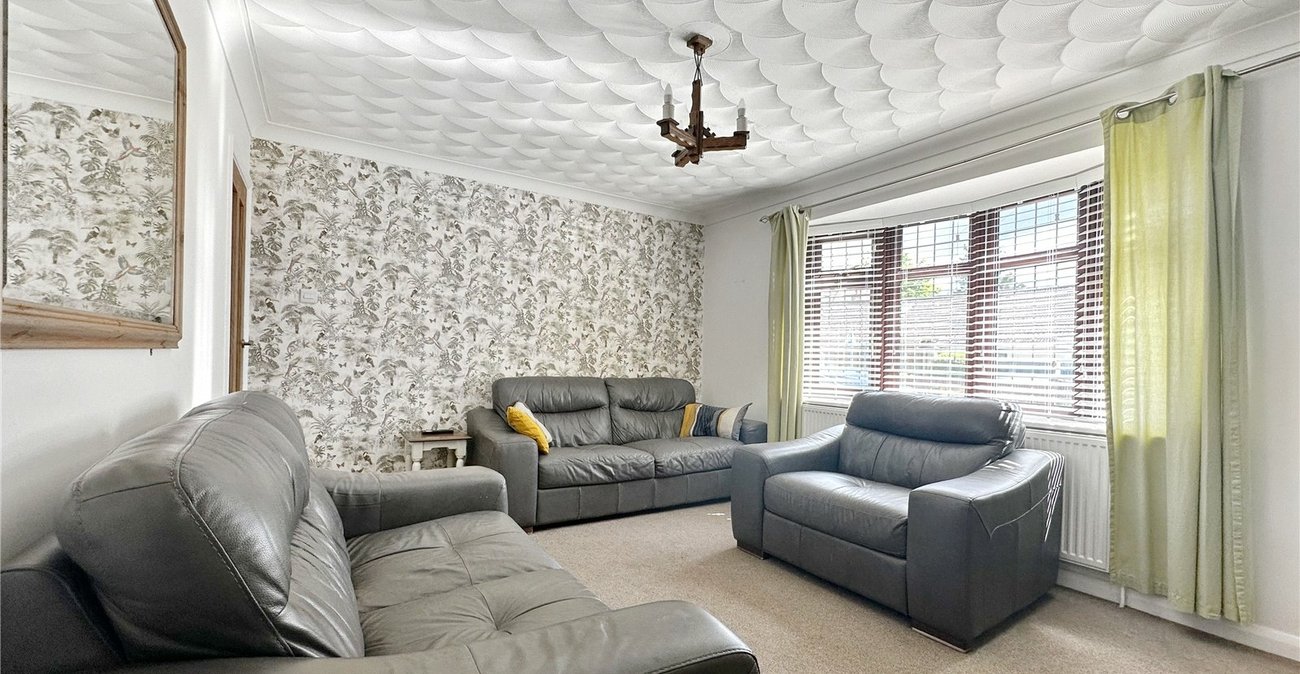 3 bedroom property for sale in Gillingham | Robinson Michael & Jackson
