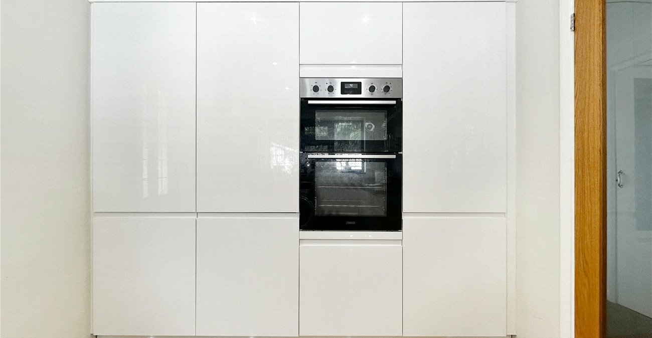 3 bedroom property for sale in Gillingham | Robinson Michael & Jackson