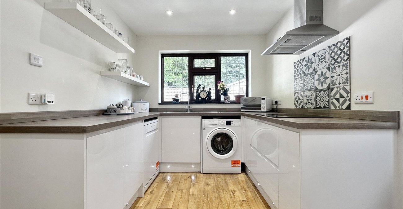 3 bedroom property for sale in Rainham | Robinson Michael & Jackson
