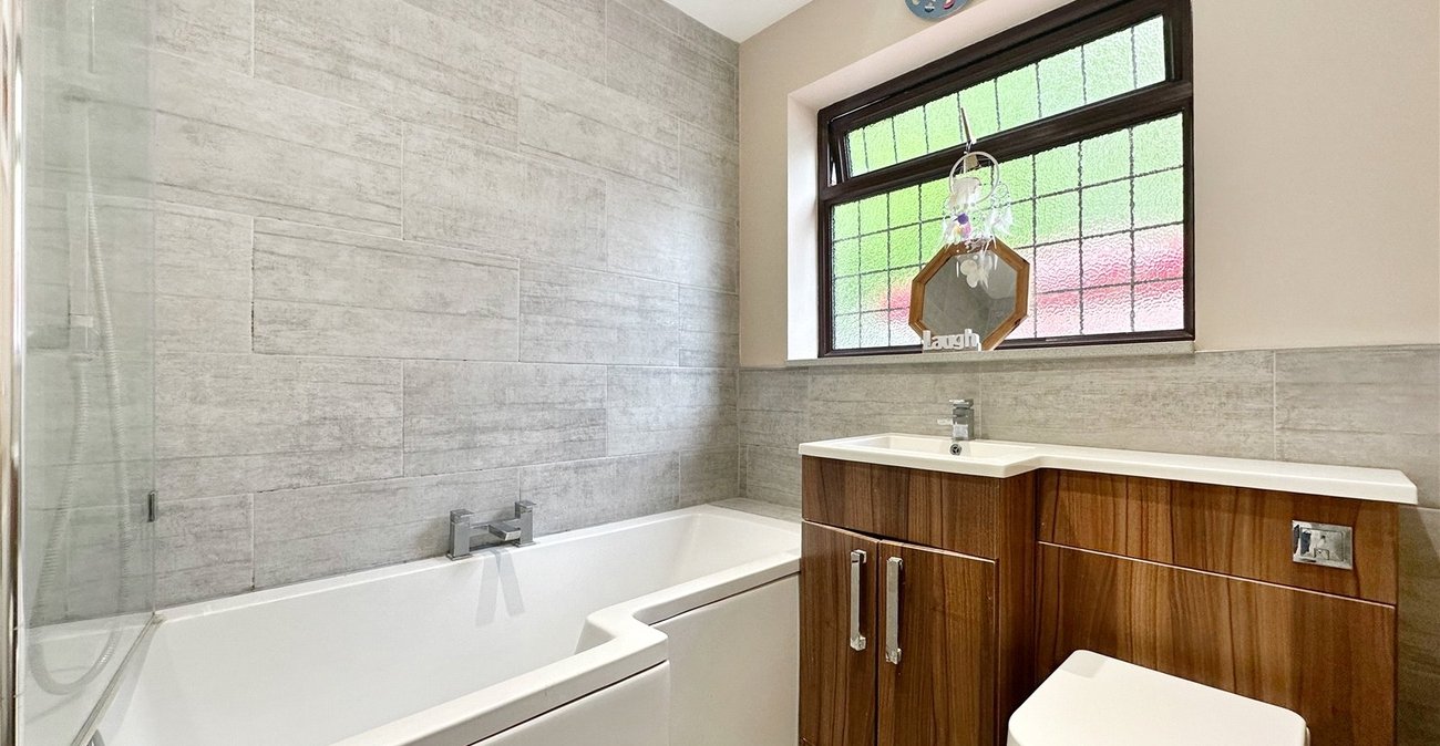 3 bedroom property for sale in Rainham | Robinson Michael & Jackson