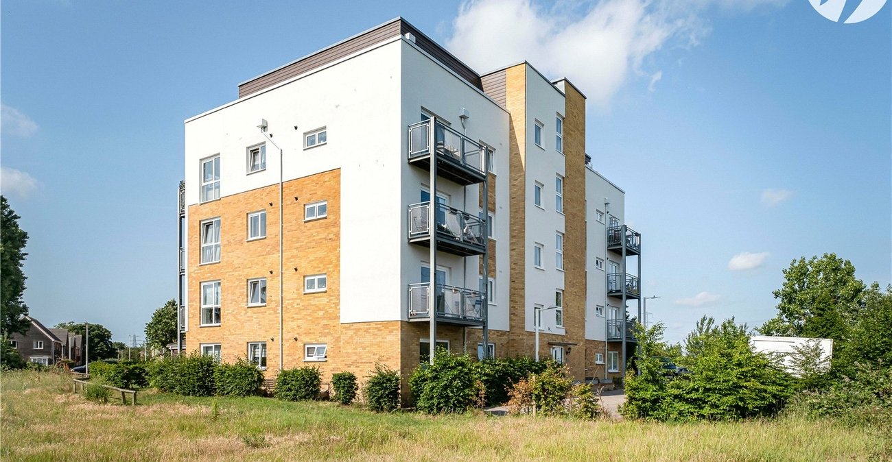 2 bedroom property for sale in Dartford | Robinson Jackson