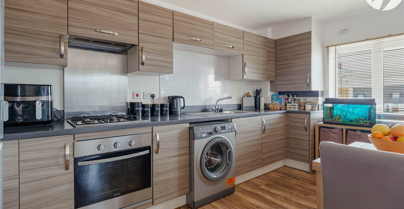 2 bedroom property for sale in Dartford | Robinson Jackson