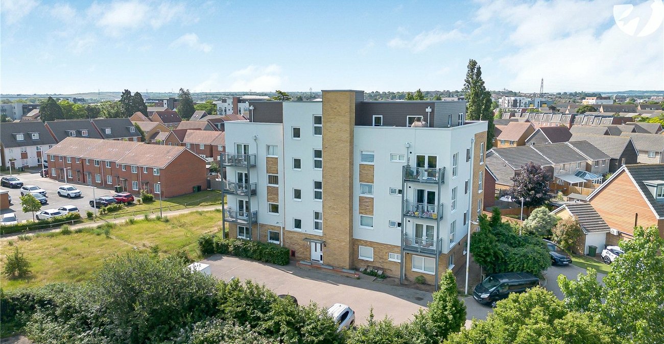 2 bedroom property for sale in Dartford | Robinson Jackson
