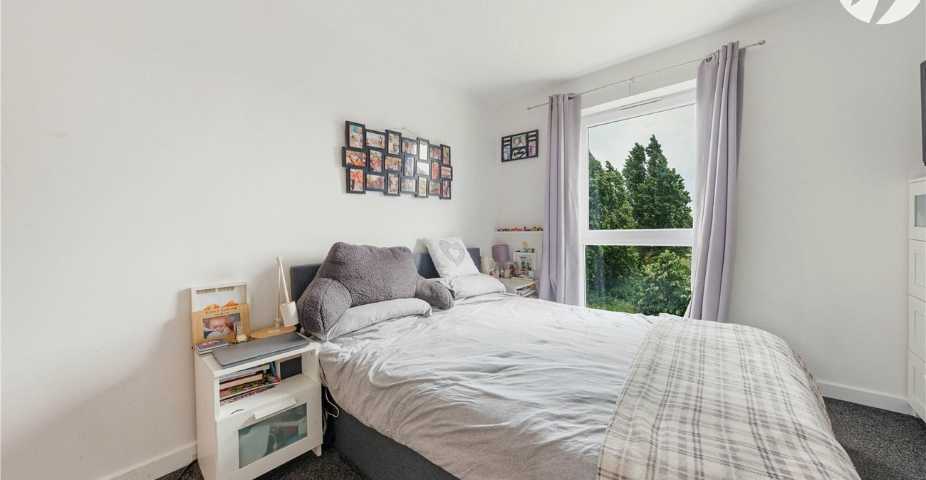 2 bedroom property for sale in Dartford | Robinson Jackson