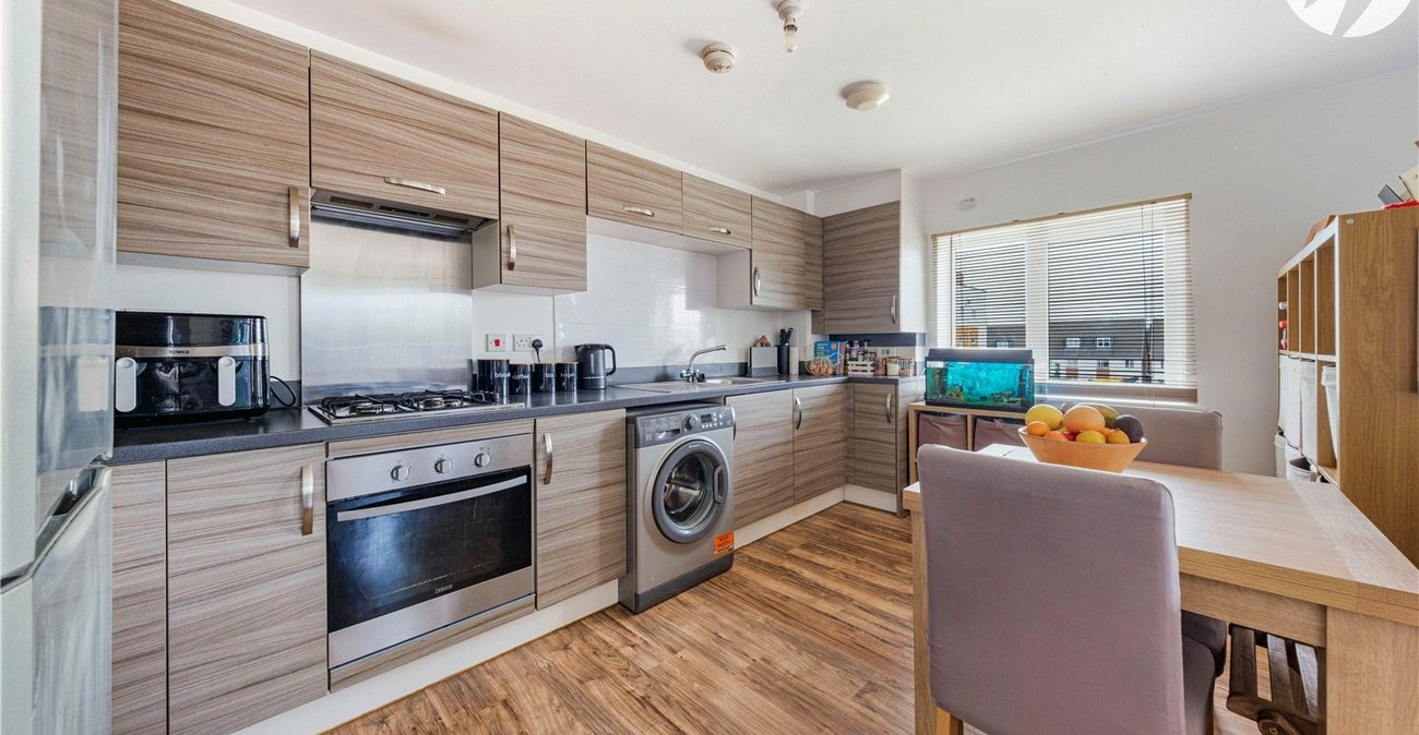 2 bedroom property for sale in Dartford | Robinson Jackson