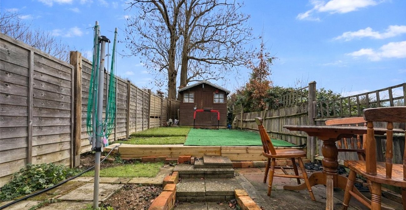 2 bedroom house for sale in Orpington | Robinson Jackson