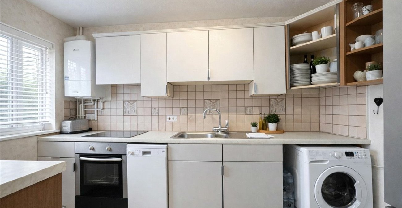 2 bedroom house for sale in Orpington | Robinson Jackson