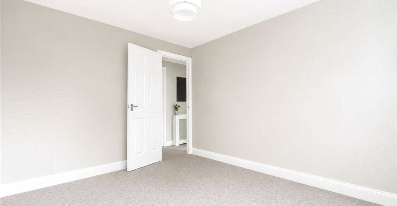 2 bedroom property for sale in Orpington | Robinson Jackson