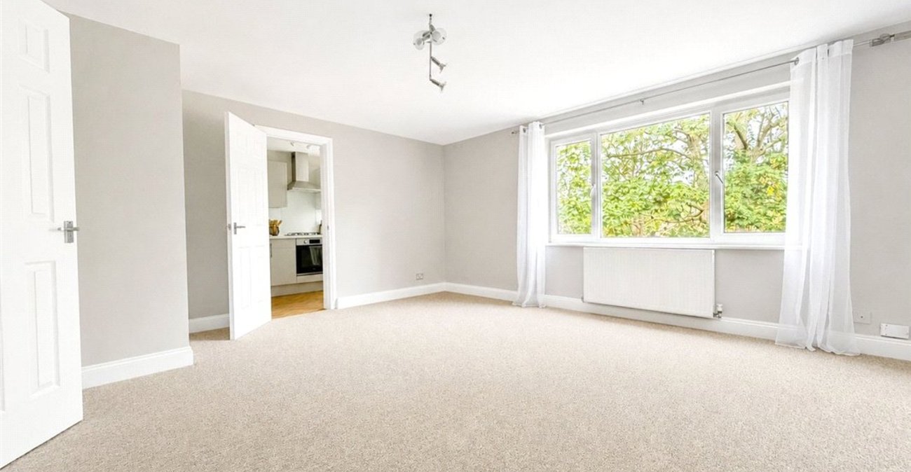 2 bedroom property for sale in Orpington | Robinson Jackson