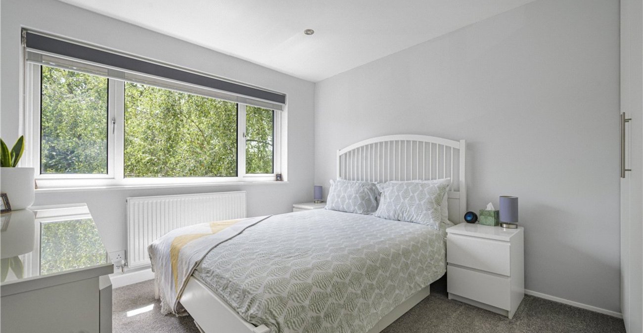2 bedroom property for sale in Orpington | Robinson Jackson