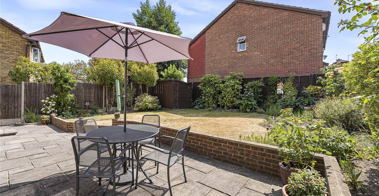4 bedroom house for sale in Greenhithe | Robinson Jackson