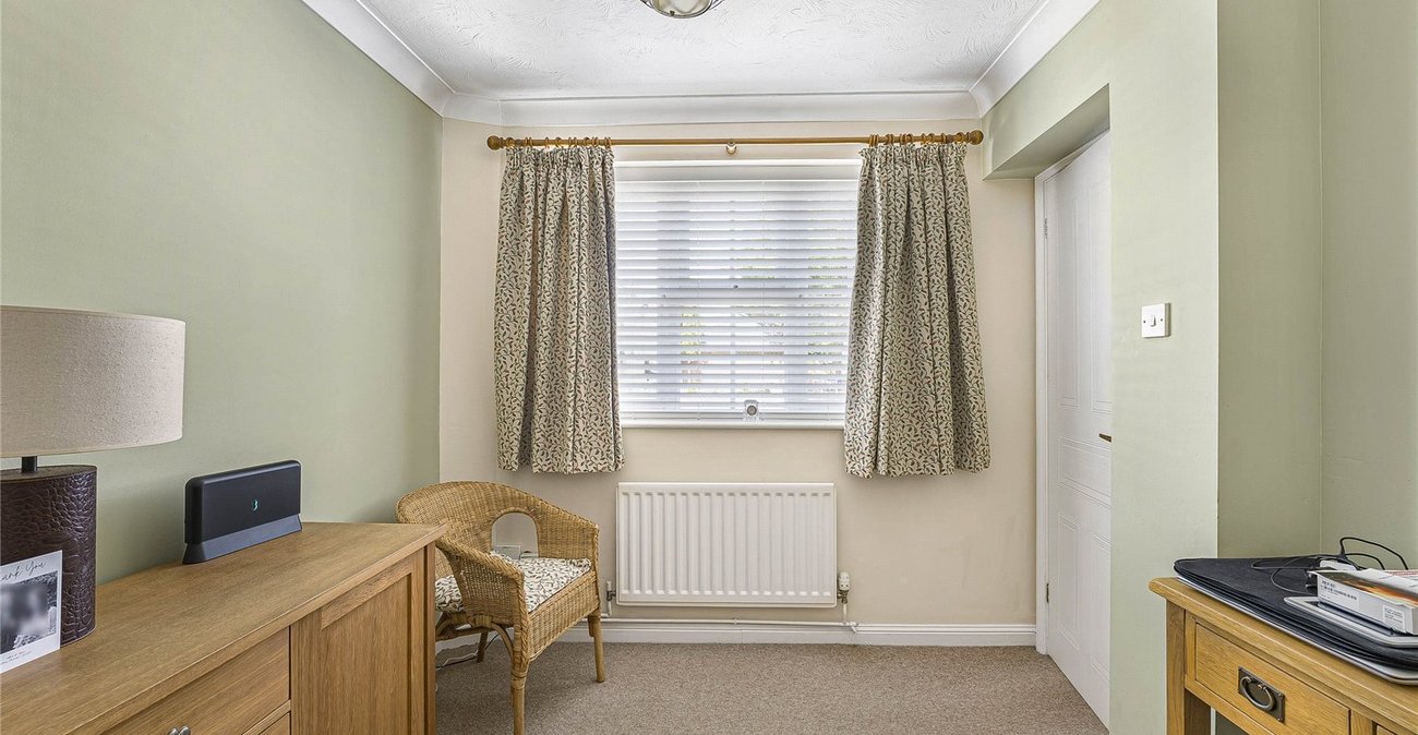 4 bedroom house for sale in Greenhithe | Robinson Jackson