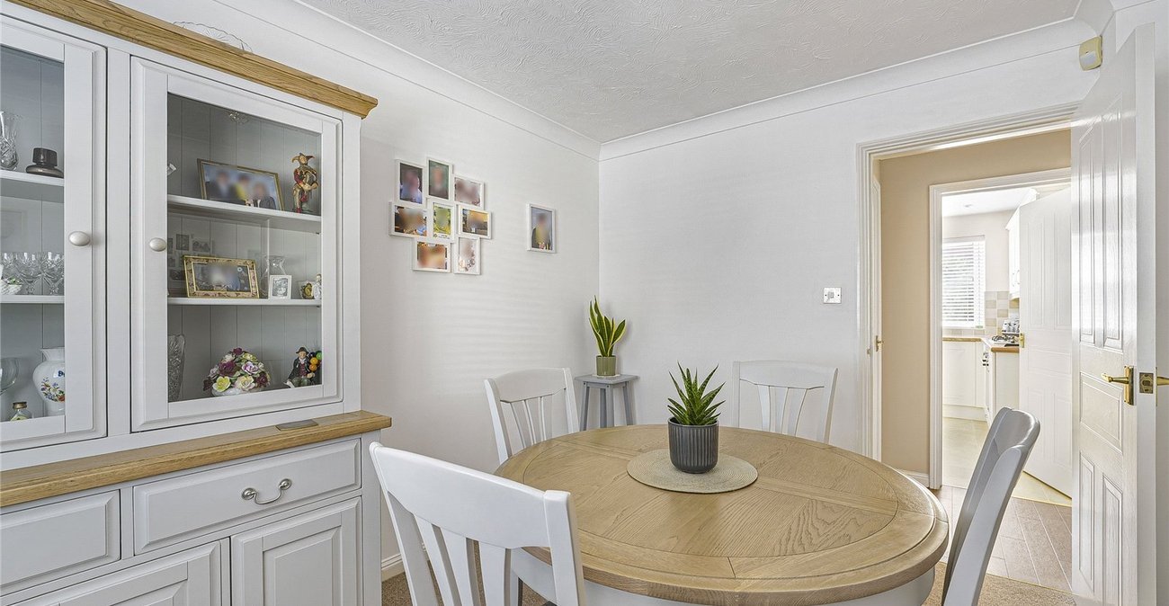 4 bedroom house for sale in Greenhithe | Robinson Jackson
