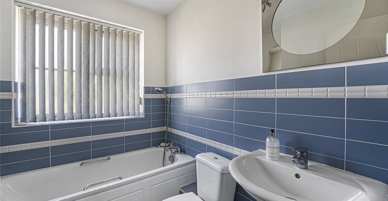 4 bedroom house for sale in Greenhithe | Robinson Jackson