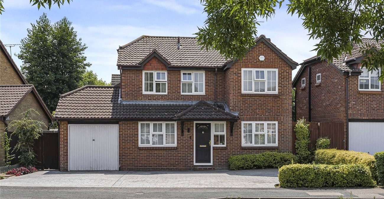 4 bedroom house for sale in Greenhithe | Robinson Jackson
