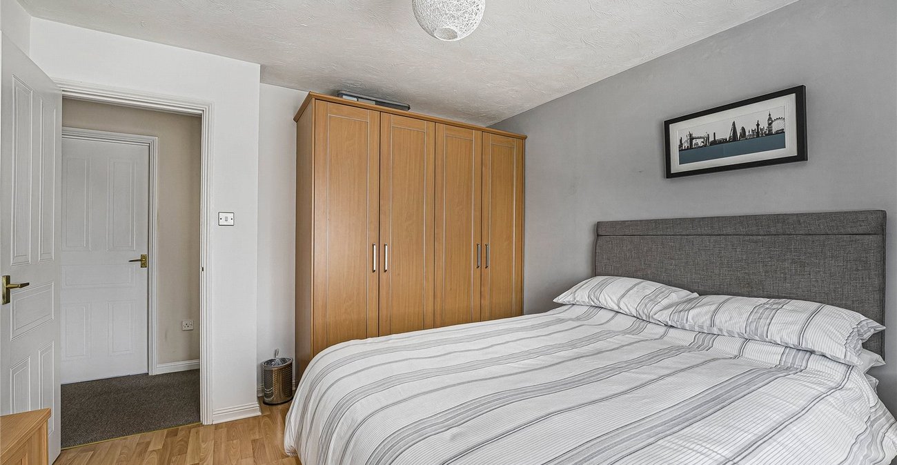 4 bedroom house for sale in Greenhithe | Robinson Jackson