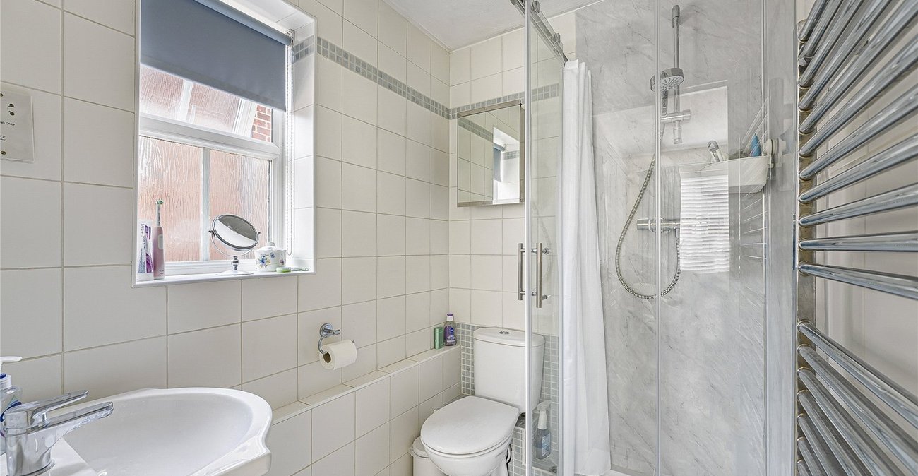 4 bedroom house for sale in Greenhithe | Robinson Jackson