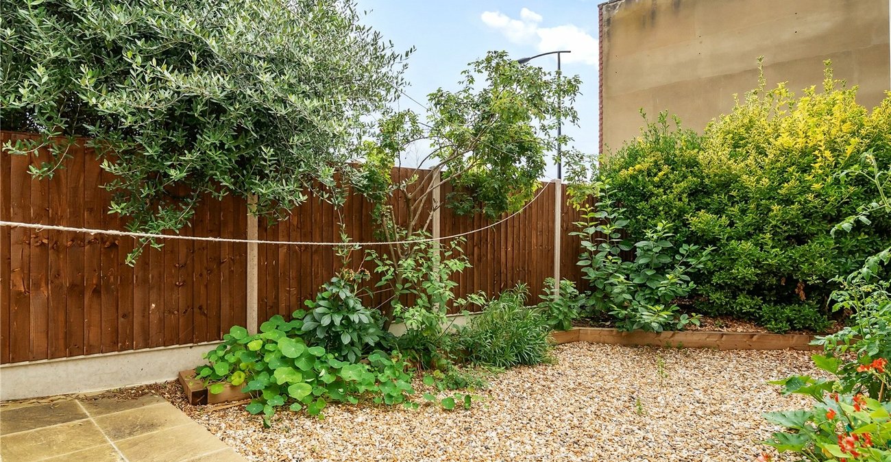 2 bedroom property for sale in  | Robinson Jackson