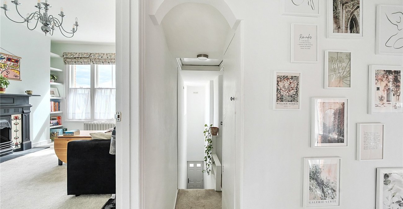 2 bedroom property for sale in  | Robinson Jackson