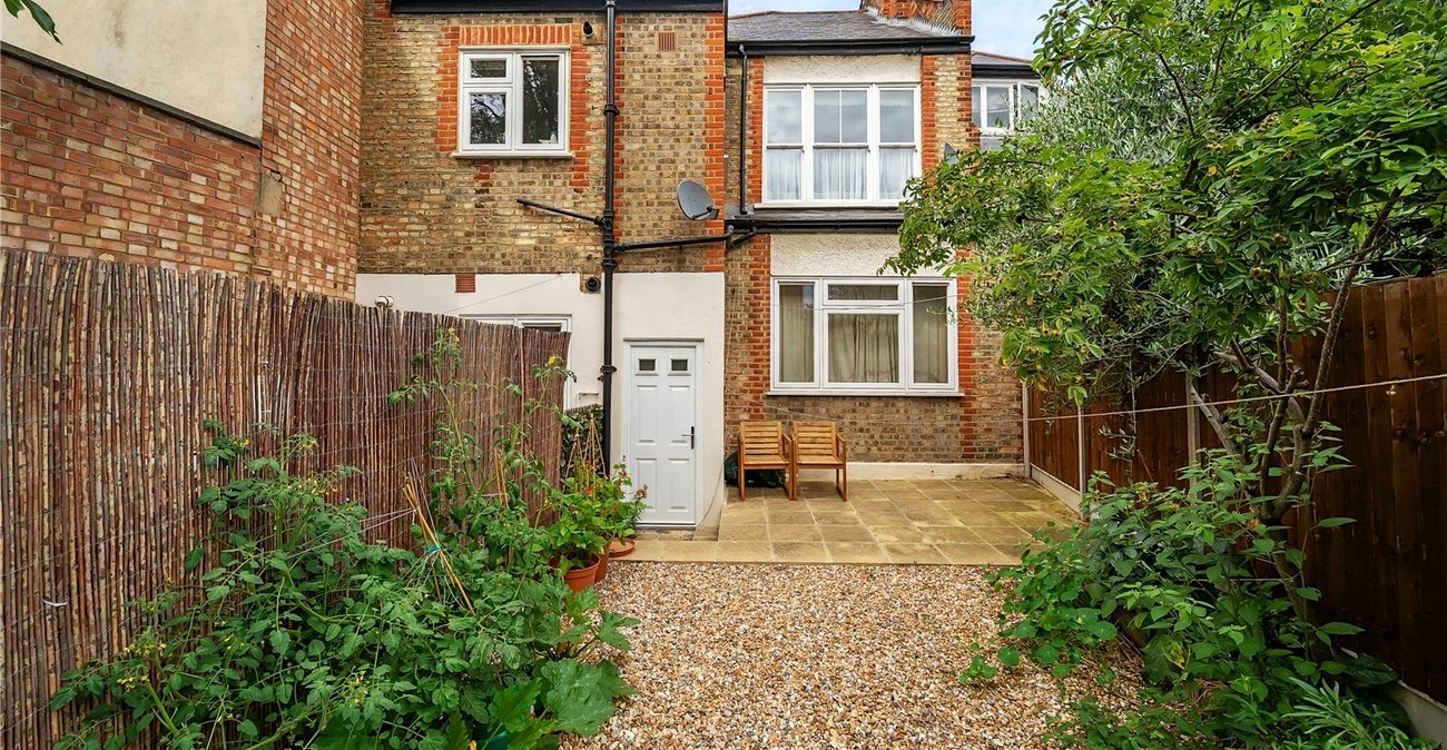 2 bedroom property for sale in  | Robinson Jackson