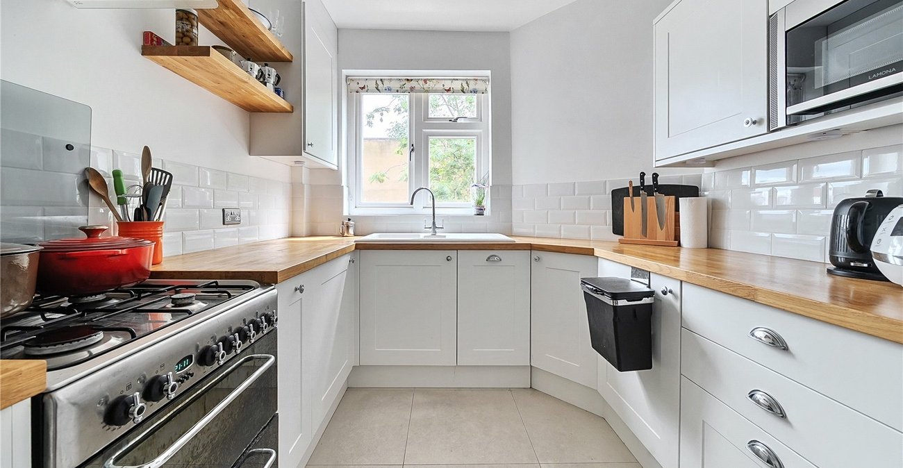 2 bedroom property for sale in  | Robinson Jackson