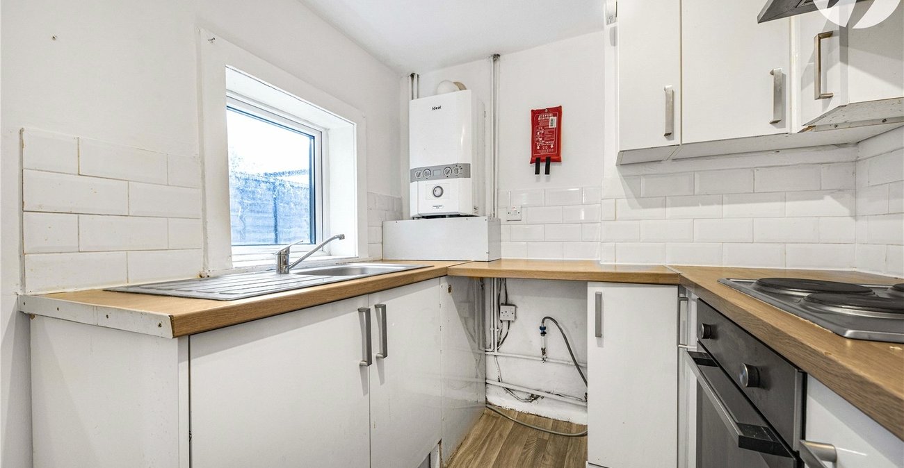 2 bedroom house for sale in Dartford | Robinson Jackson