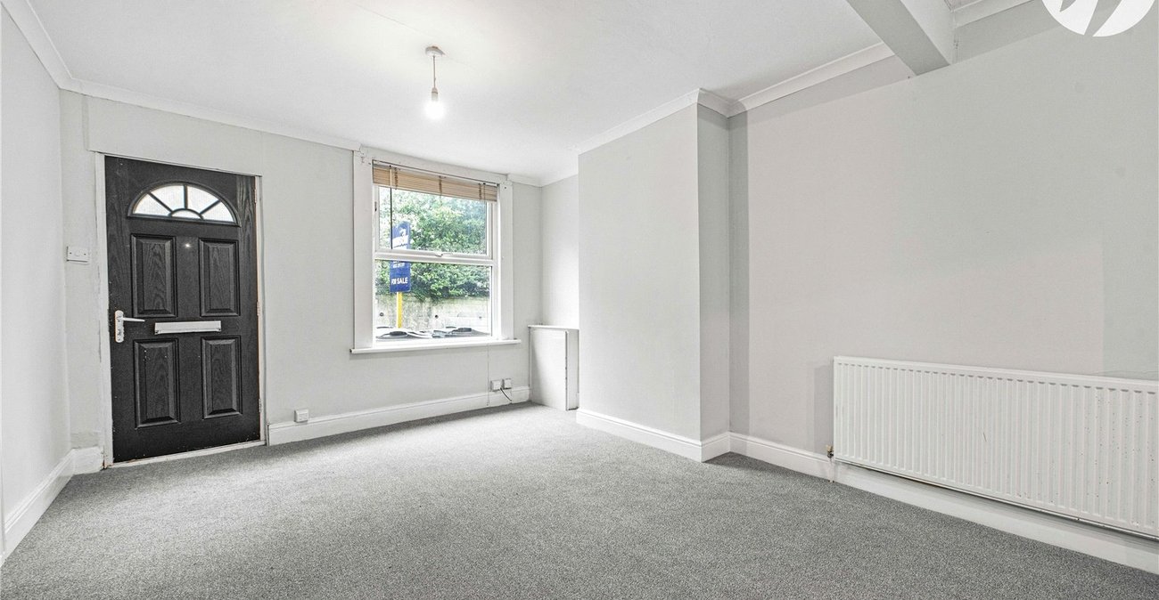 2 bedroom house for sale in Dartford | Robinson Jackson