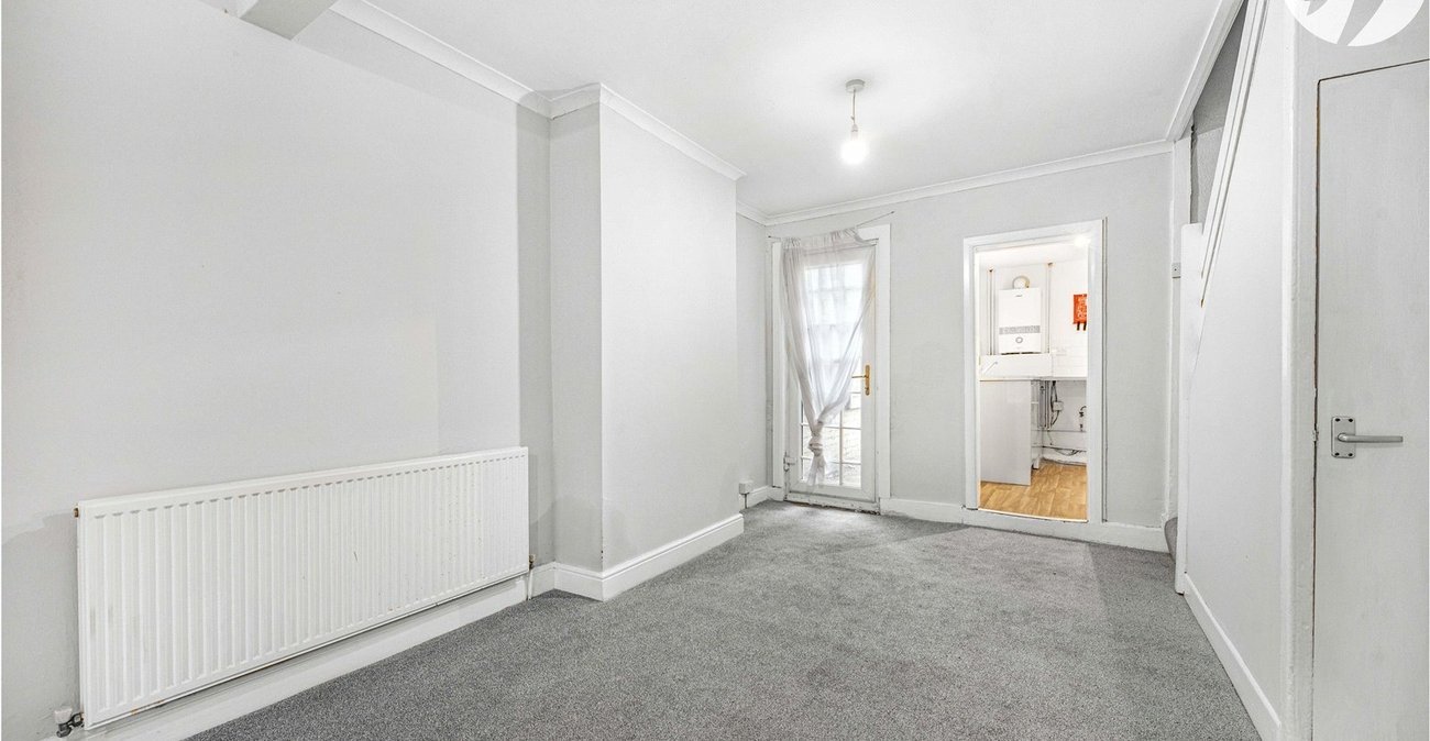 2 bedroom house for sale in Dartford | Robinson Jackson