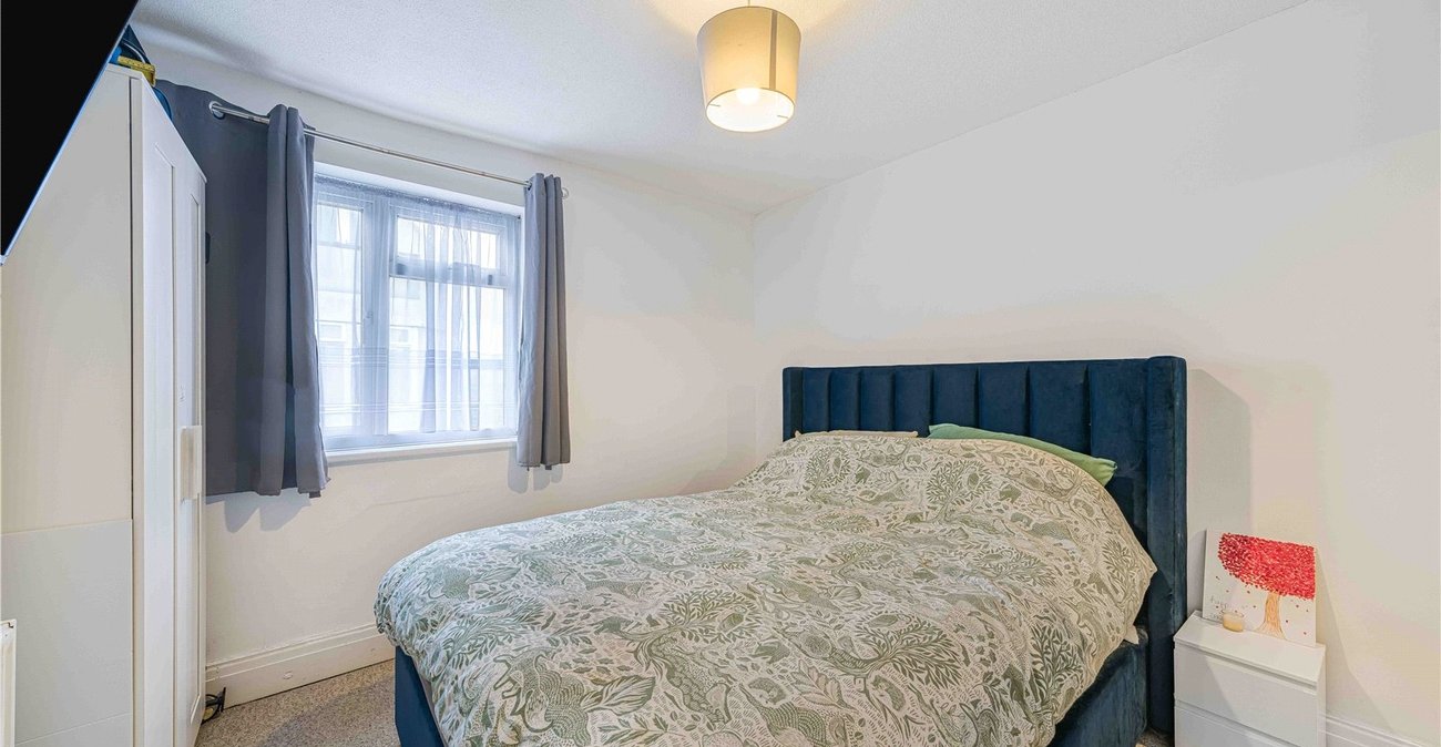 2 bedroom house for sale in Welling | Robinson Jackson