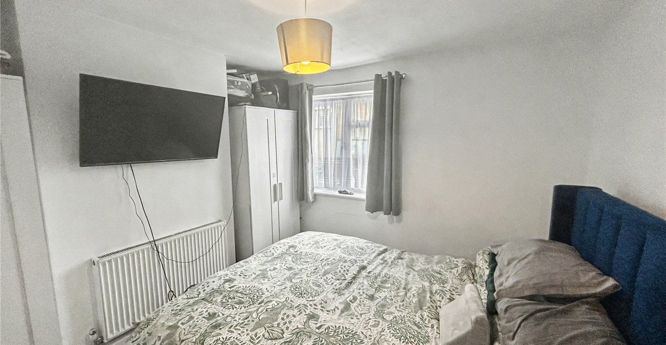 2 bedroom house for sale in Welling | Robinson Jackson