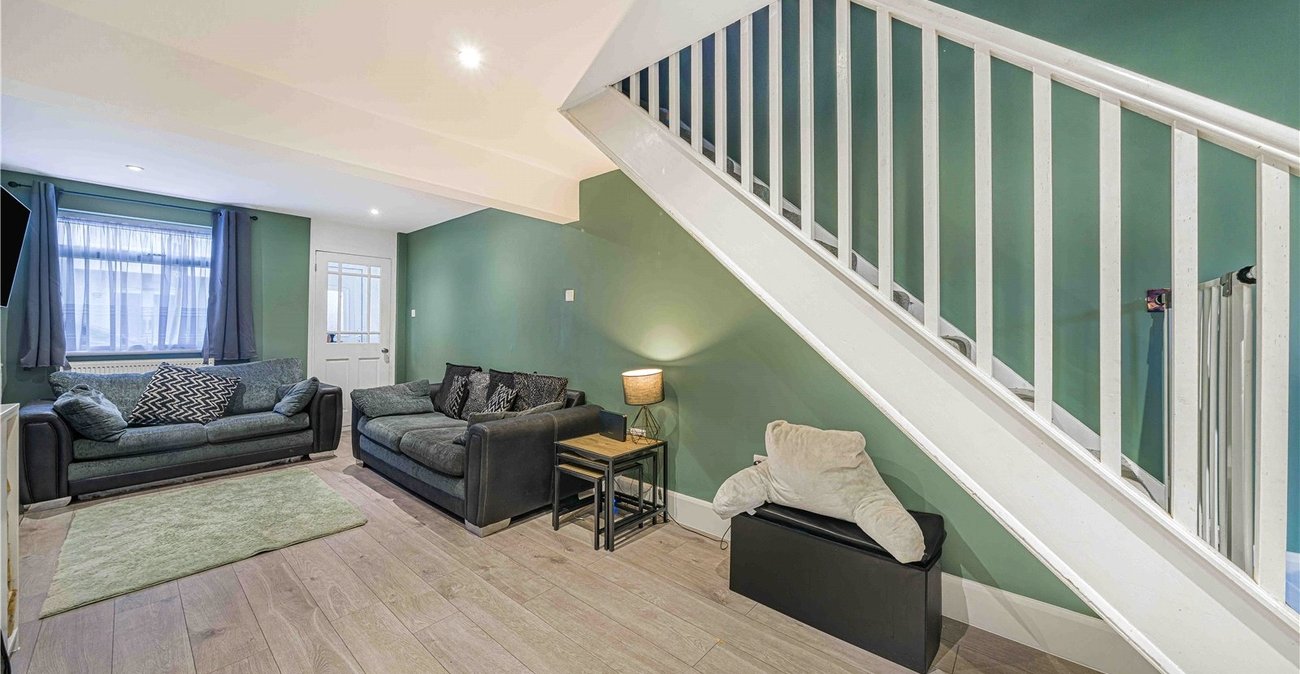 2 bedroom house for sale in Welling | Robinson Jackson