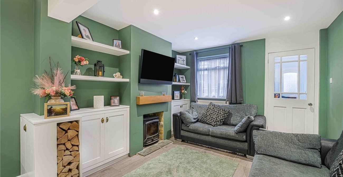 2 bedroom house for sale in Welling | Robinson Jackson