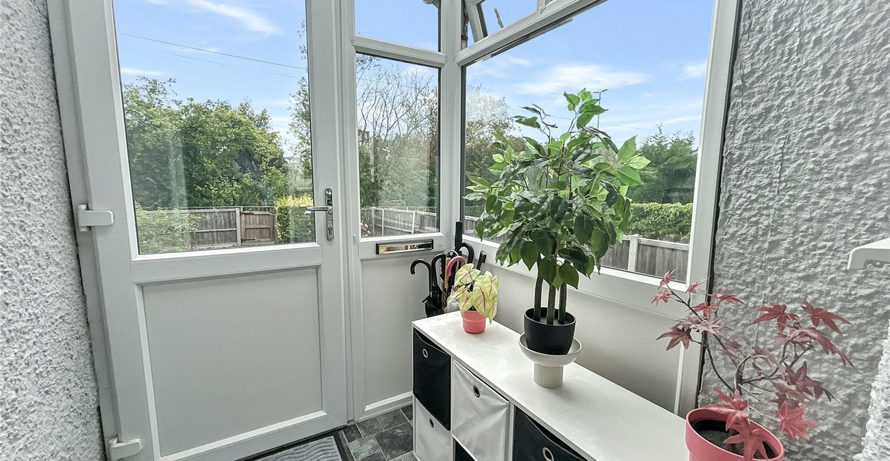 3 bedroom bungalow for sale in Sidcup | Robinson Jackson