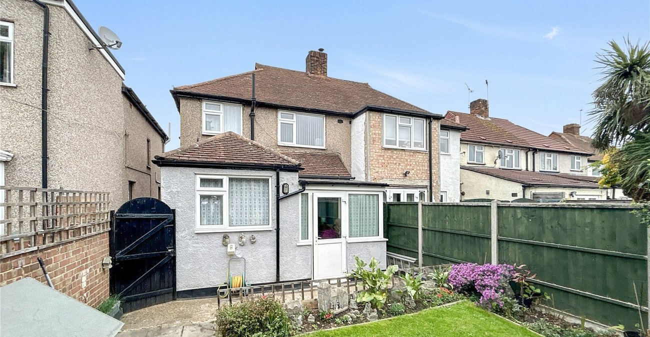 3 bedroom house to rent in Sidcup | Robinson Jackson
