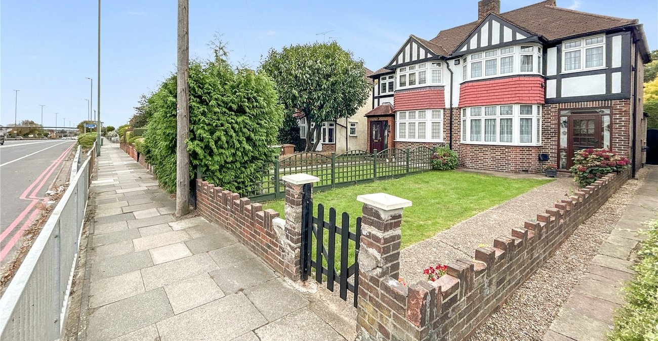3 bedroom house to rent in Sidcup | Robinson Jackson