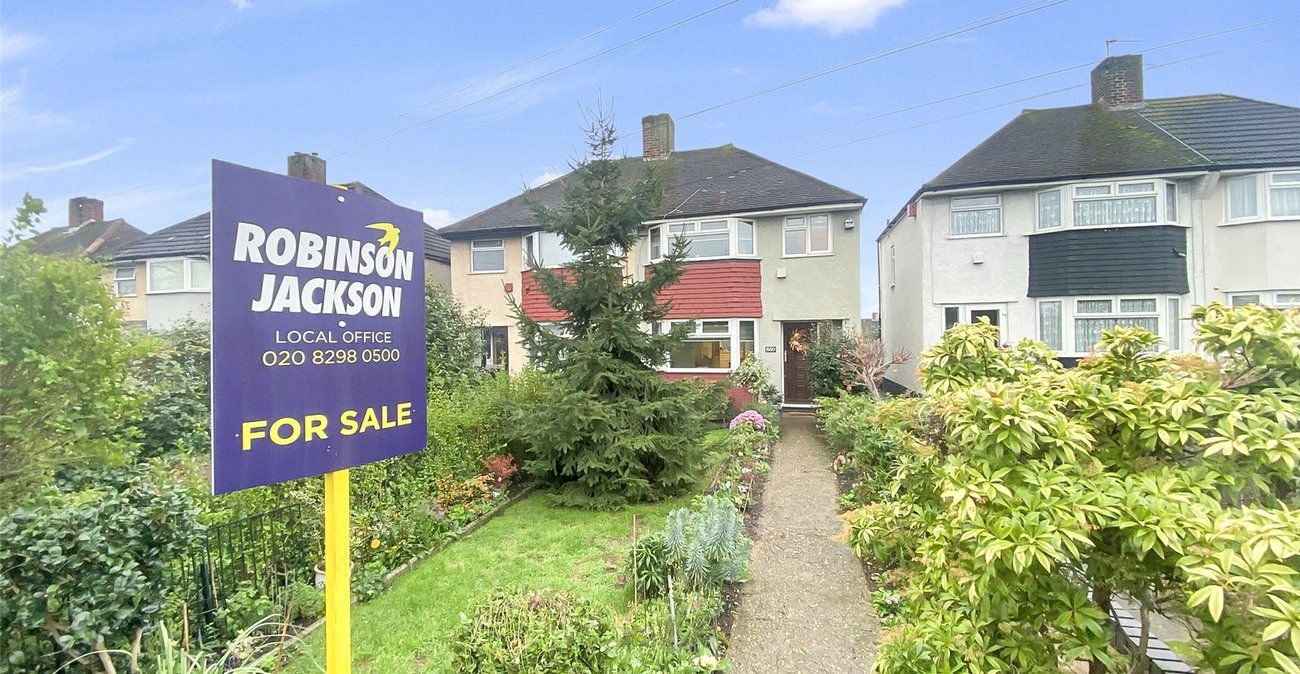 3 bedroom house for sale in Sidcup | Robinson Jackson