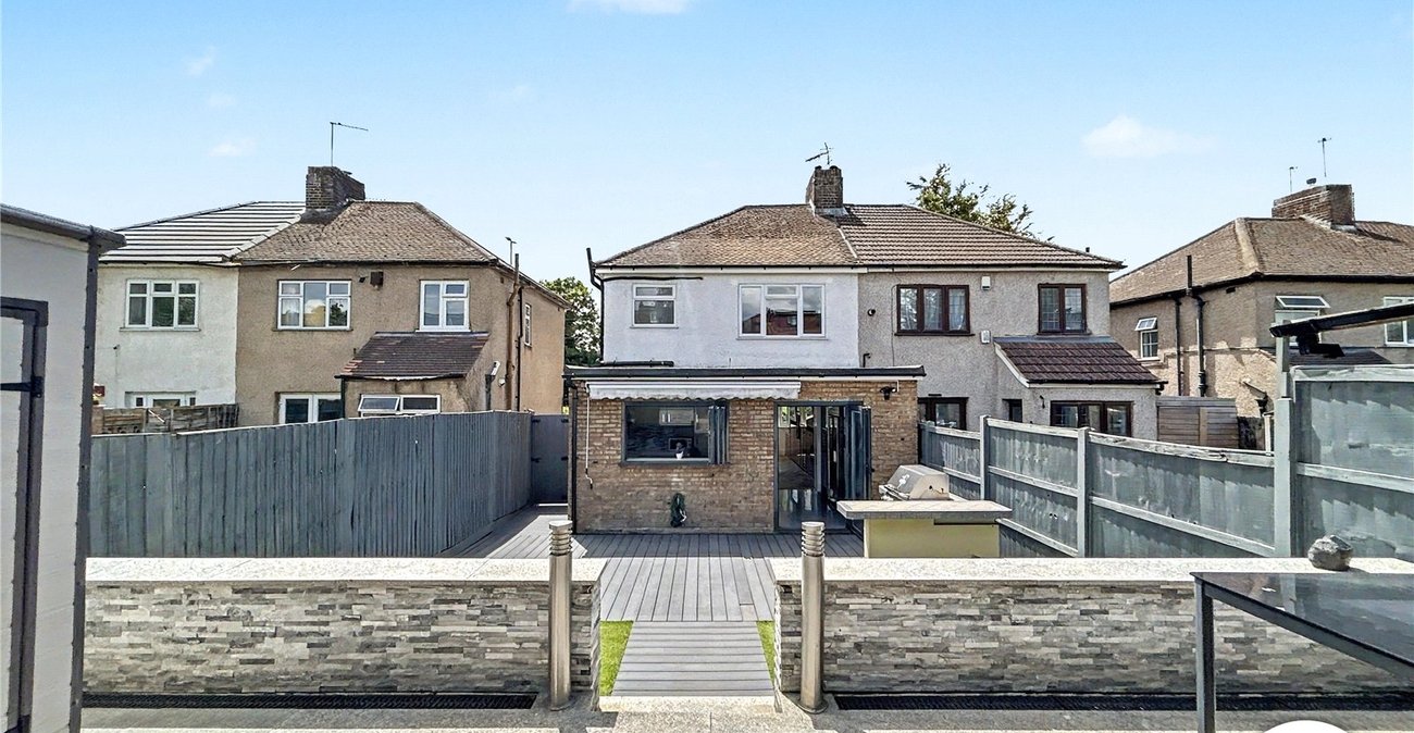 3 bedroom house for sale in Sidcup | Robinson Jackson