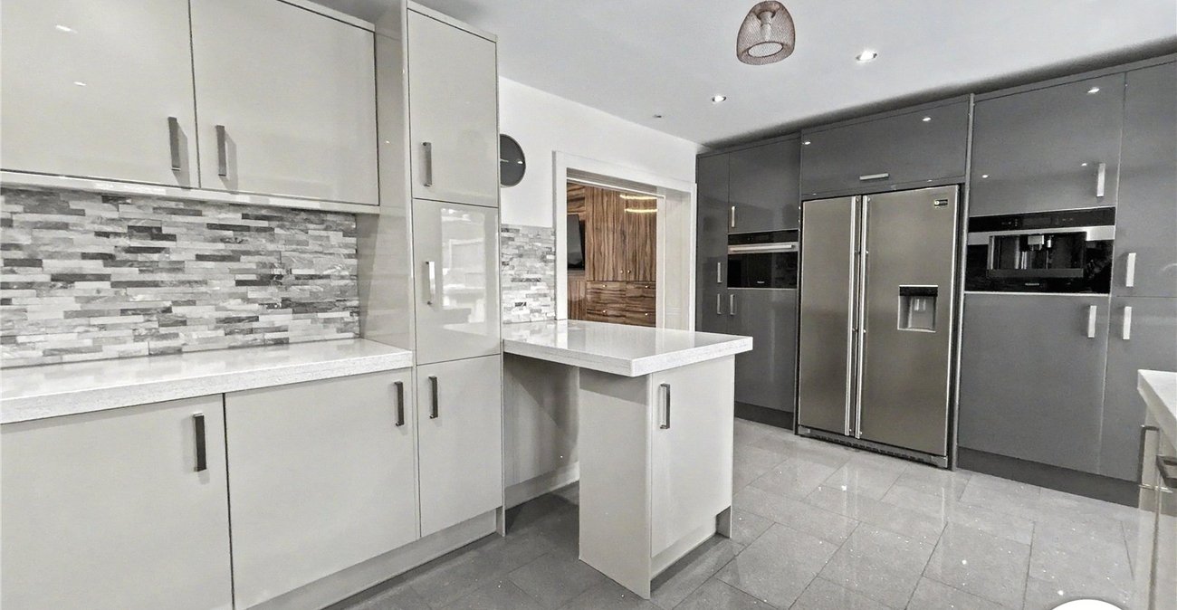 3 bedroom house for sale in Sidcup | Robinson Jackson