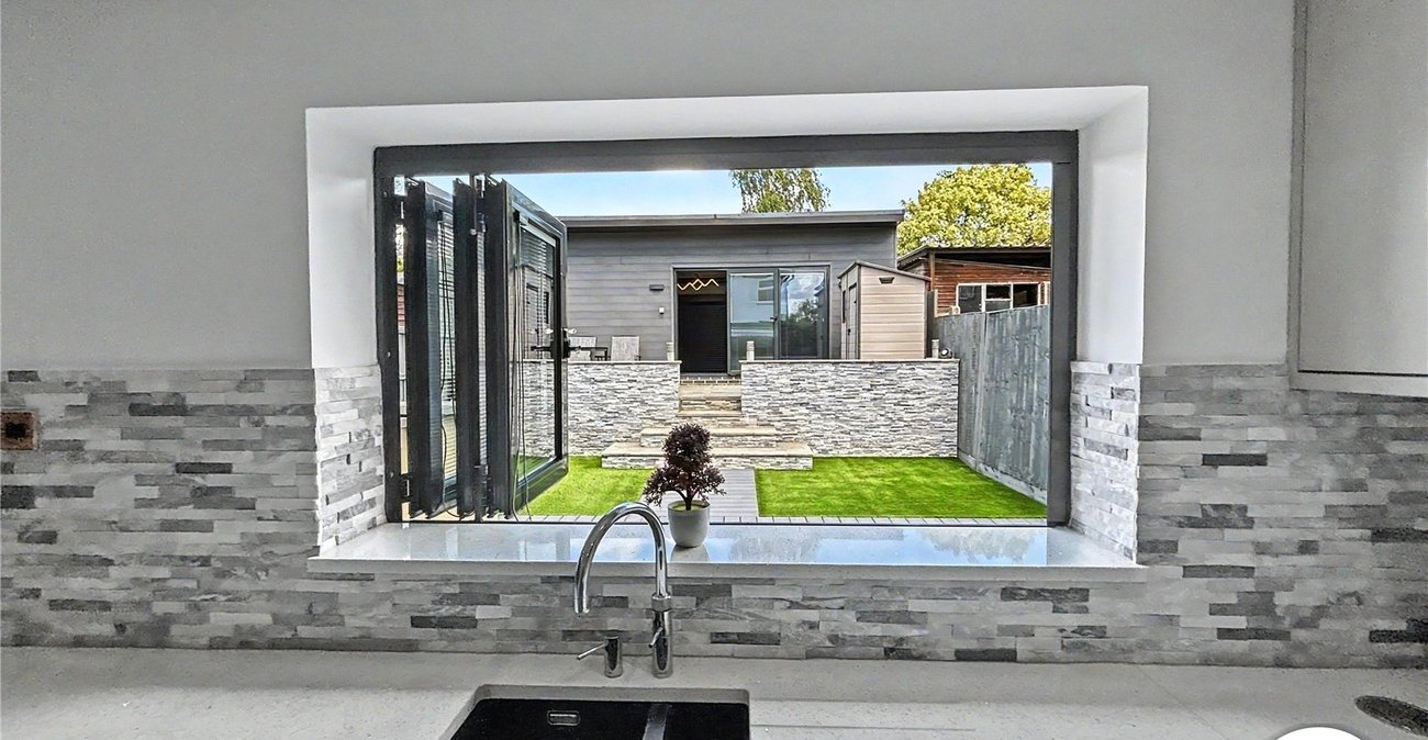 3 bedroom house for sale in Sidcup | Robinson Jackson