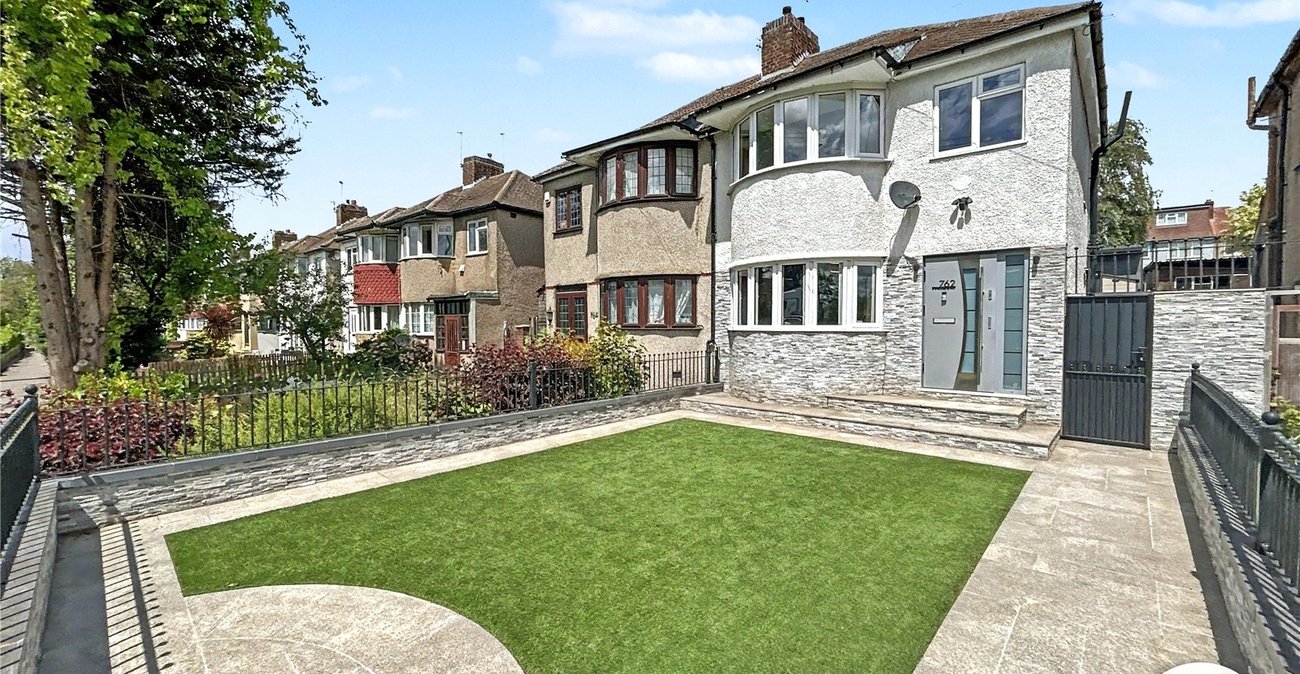3 bedroom house for sale in Sidcup | Robinson Jackson